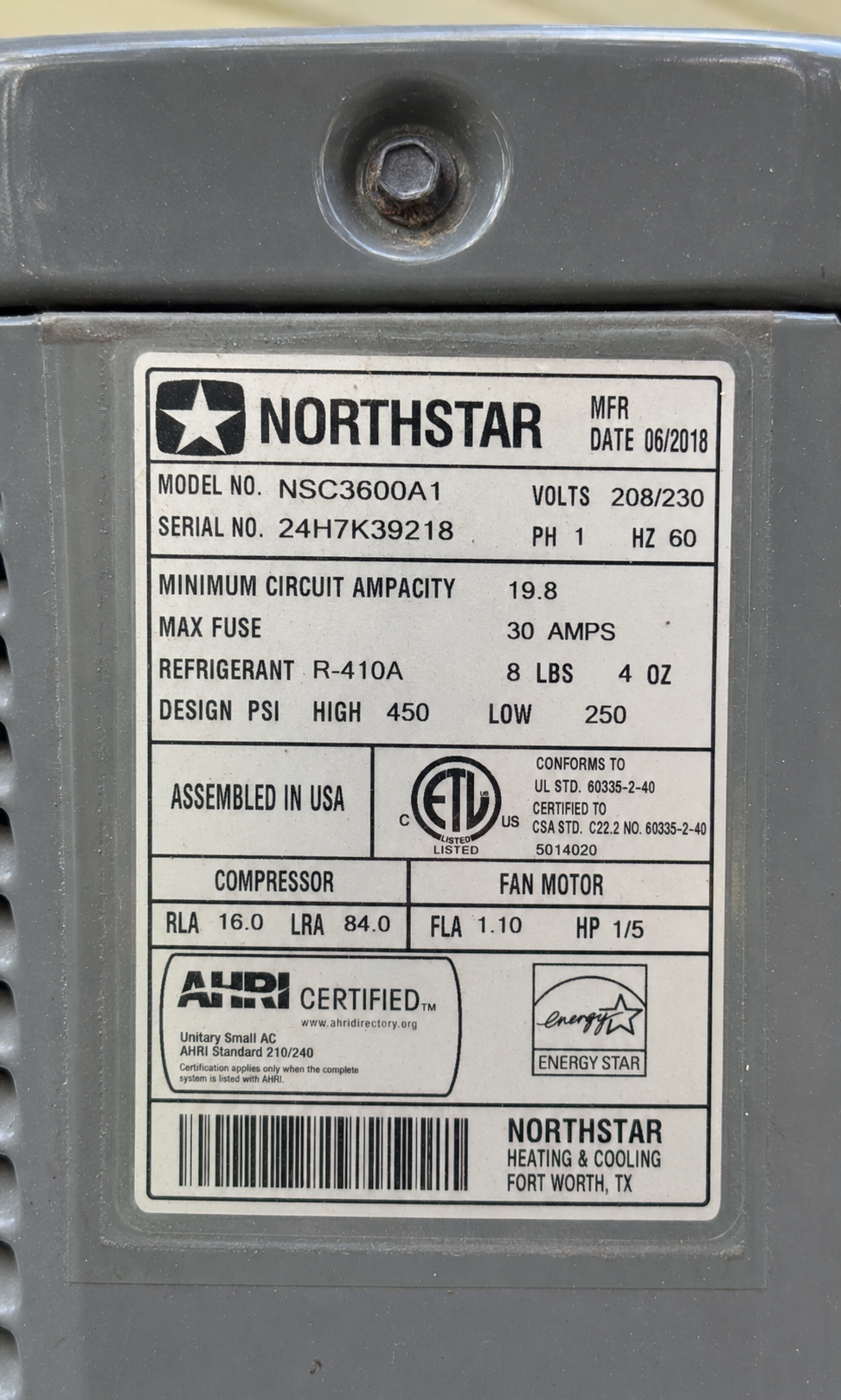 AC condenser photo